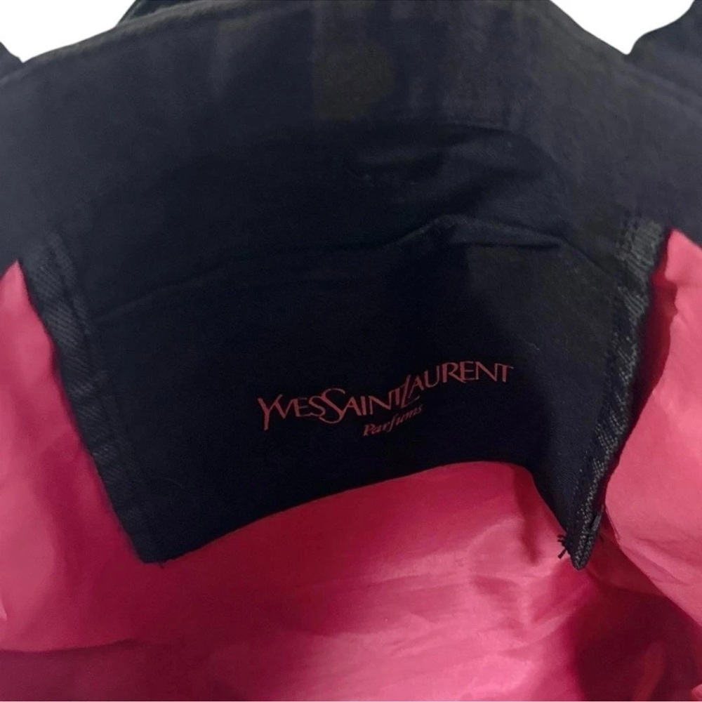 Yves Saint Laurent Black Classic Tote - Picture 2 of 12